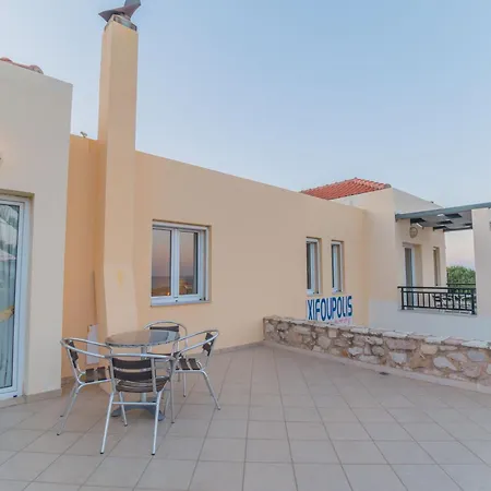 Aparthotel & Studios, Xifoupolis 4*