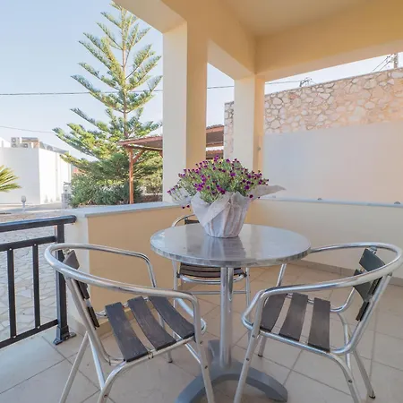 & Studios, Xifoupolis Monemvasía