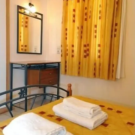 & Studios, Xifoupolis 4*