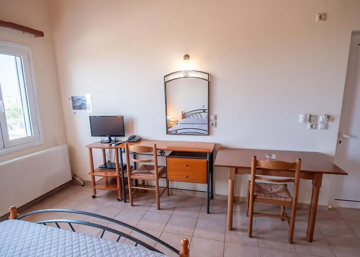 & Studios, Xifoupolis Aparthotel 4*