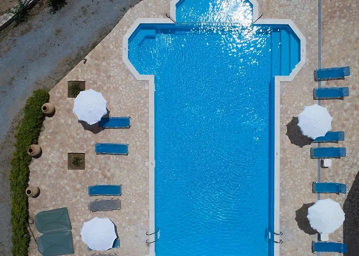 & Studios, Xifoupolis Aparthotel 4*