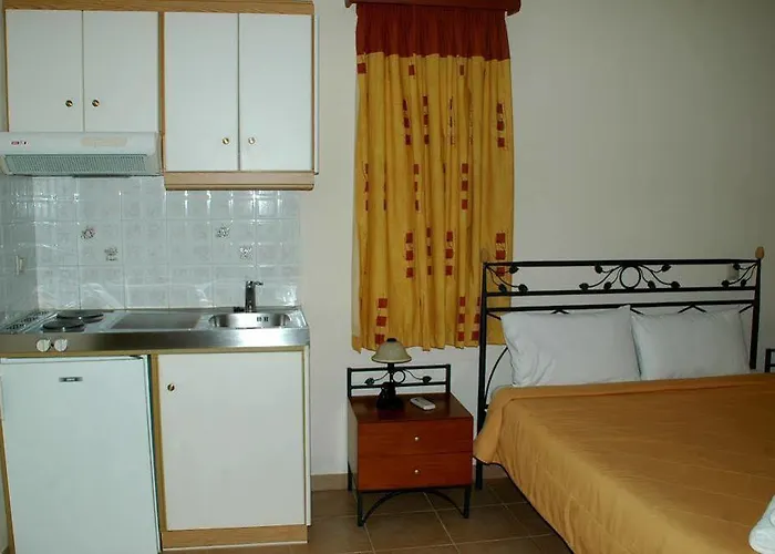 & Studios, Xifoupolis Aparthotel