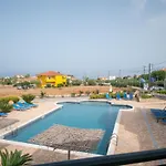 & Studios, Xifoupolis