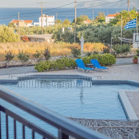 & Studios, Xifoupolis Monemvasía