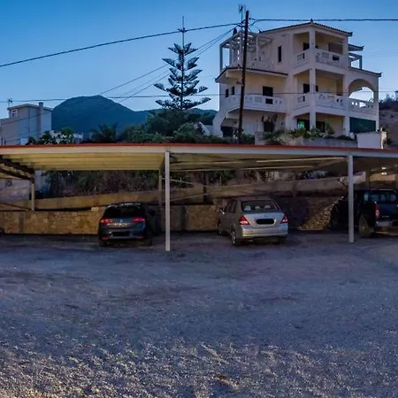 & Studios, Xifoupolis