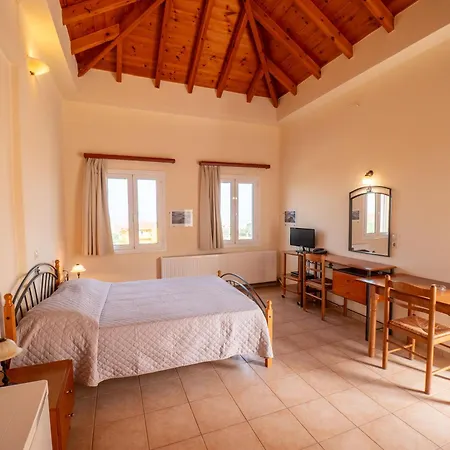 Aparthotel & Studios, Xifoupolis 2*