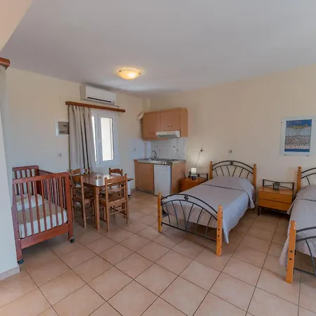 & Studios, Xifoupolis Lejlighedshotel 4*