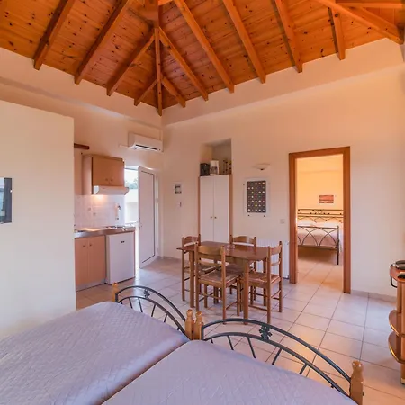& Studios, Xifoupolis Aparthotel 2*
