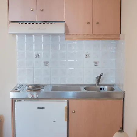 & Studios, Xifoupolis Lejlighedshotel 4*