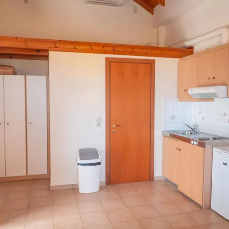 & Studios, Xifoupolis Monemvasía