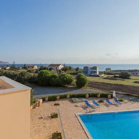 Apartahotel Hotel&studios, Xifoupolis