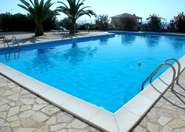 Appart hôtel & Studios, Xifoupolis 4*