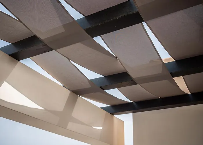 & Studios, Xifoupolis