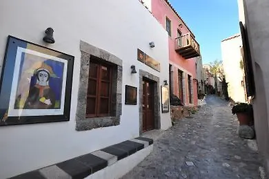 & Studios, Xifoupolis Monemvasia