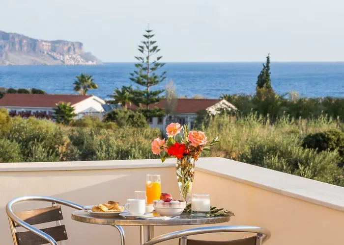 & Studios, Xifoupolis 4*